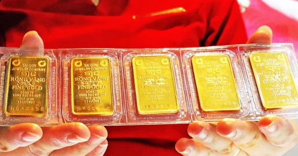 越南规定单日黄金买卖达500万越盾须非现金支付 · 报道配图