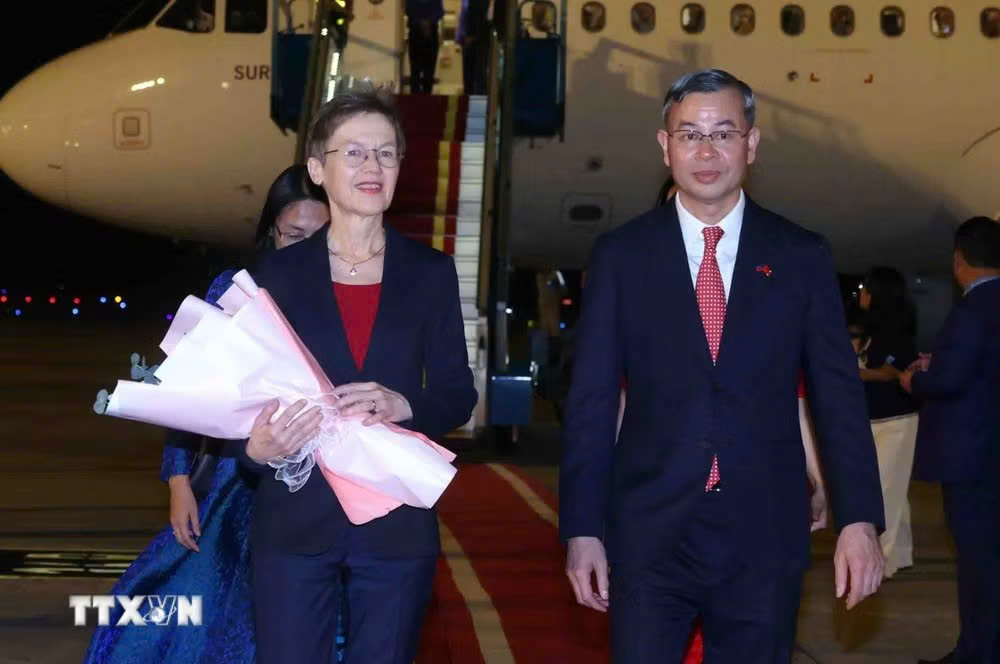 列支敦士登公國首相布里吉特·哈斯抵達河內,開始對越南進行正式訪問