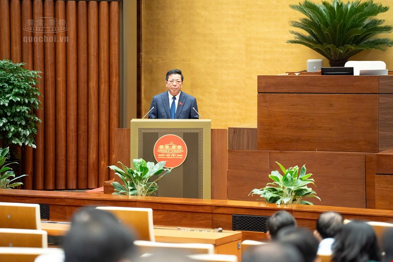 越南政府向國會報告胡志明公路全線基本貫通 · 報道配圖