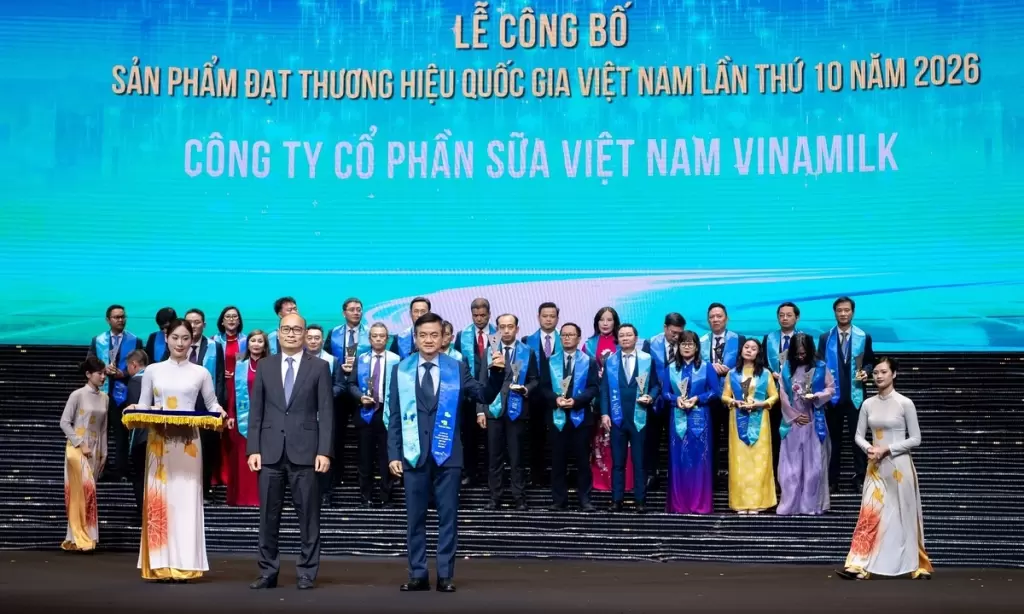 Vinamilk連續18年有產品獲越南國家品牌稱號 · 報道配圖