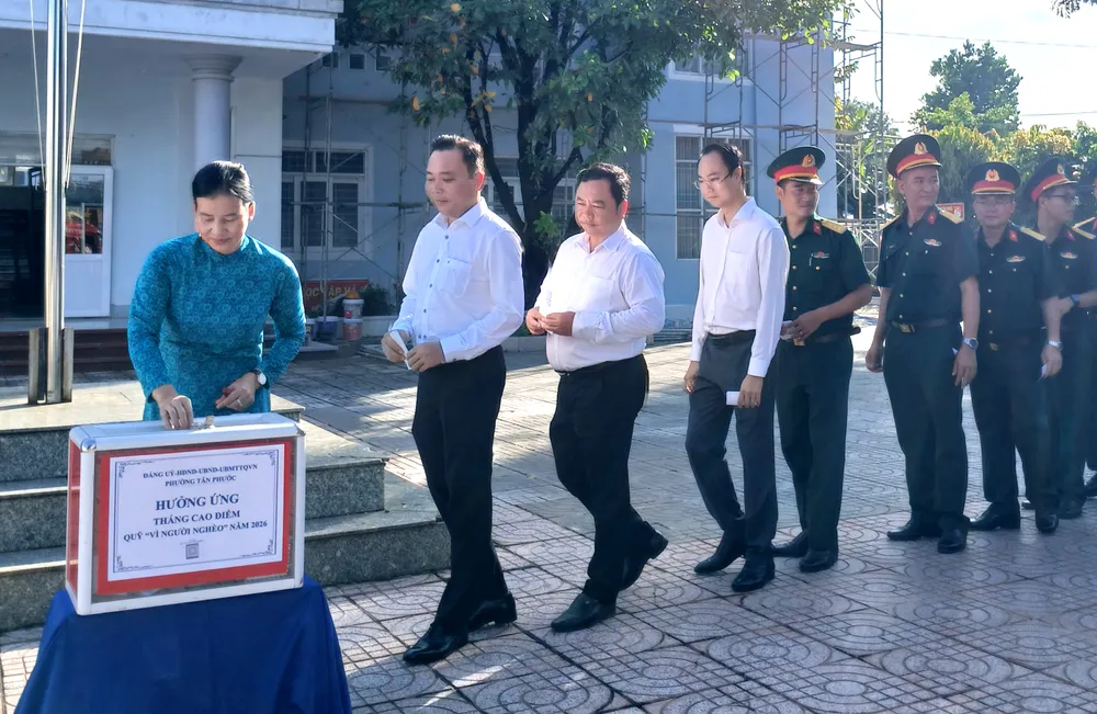 胡志明市新福坊启动“为穷人”高峰月并募得逾1600万元 · 报道配图