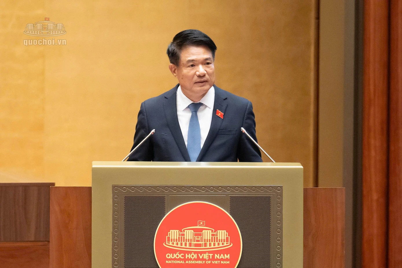 阮辉进在会议上