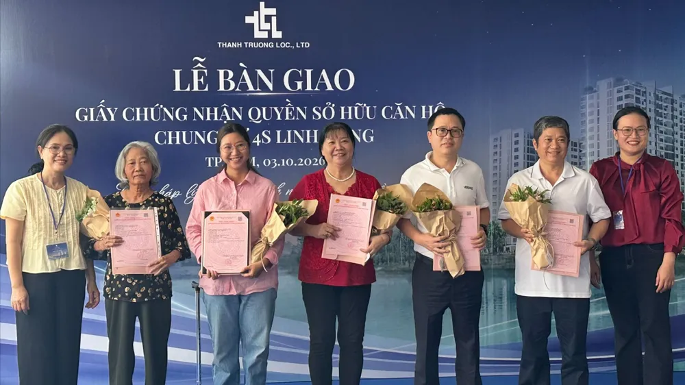 胡志明市工作组称已为349个住房项目疏通产权证办理障碍 · 报道配图
