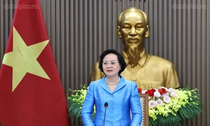 越共政治局要求2026年建成统一岗位数据库,薪酬与岗位挂钩 · 报道配图