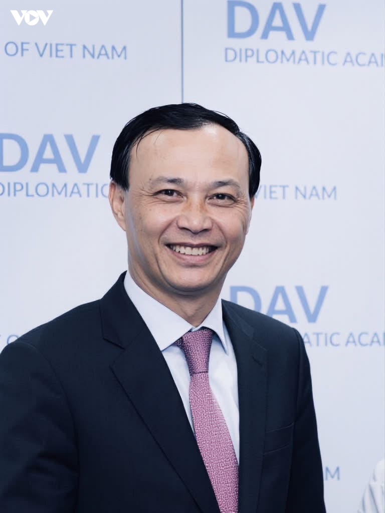 越共总书记苏林启程对丹麦进行首次国事访问