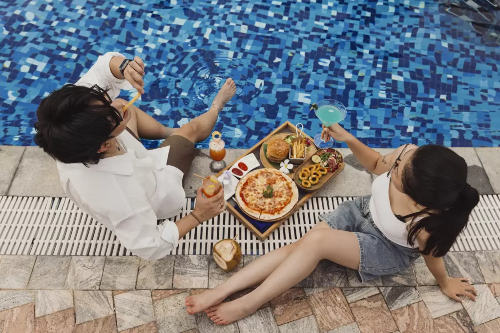 三名内容创作者分三路体验越南跨地域旅程 · 报道配图