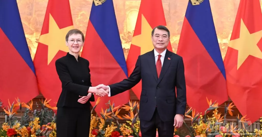 列支敦士登首相首次正式访越，两国签署避免双重征税协定