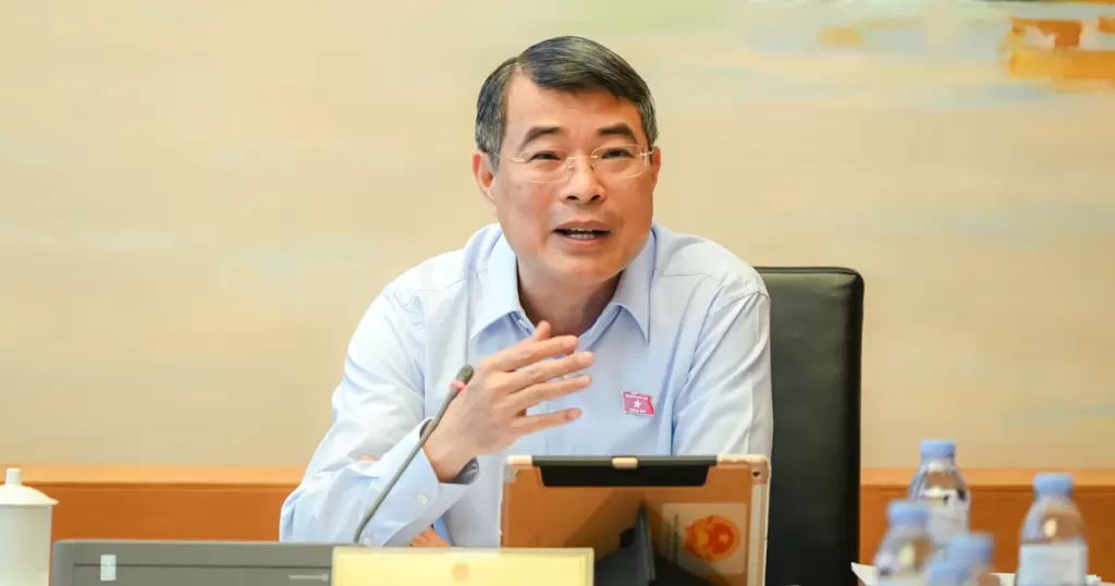 越南总理黎明兴在国会分组讨论称土地和房地产价格将下降