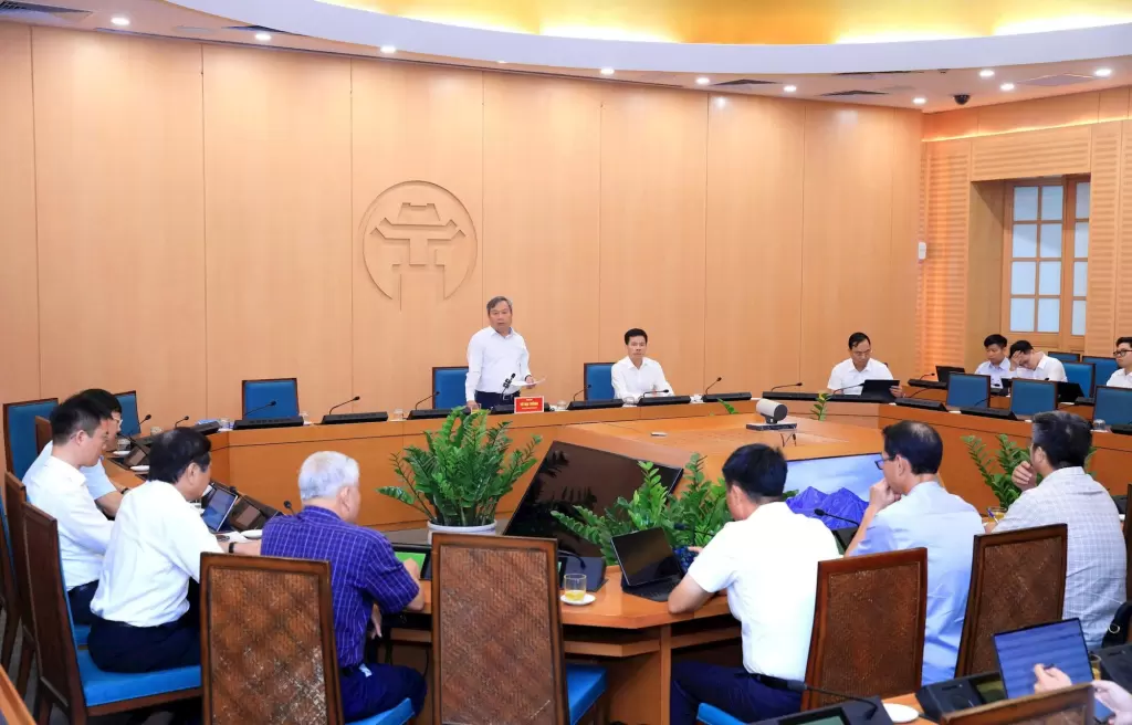 河内审议购买社会住房用于安置,2026至2028年房源缺口仍存 · 报道配图