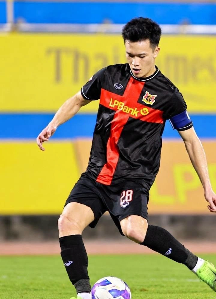 宁平主场4比3绝杀嘉莱黄英,暂登V联赛榜首 · 报道配图