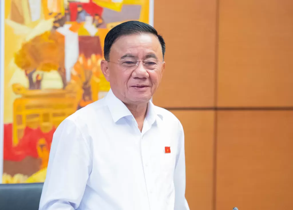 越南國會討論教育問題 常委會要求查明教科書短缺責任 · 報道配圖