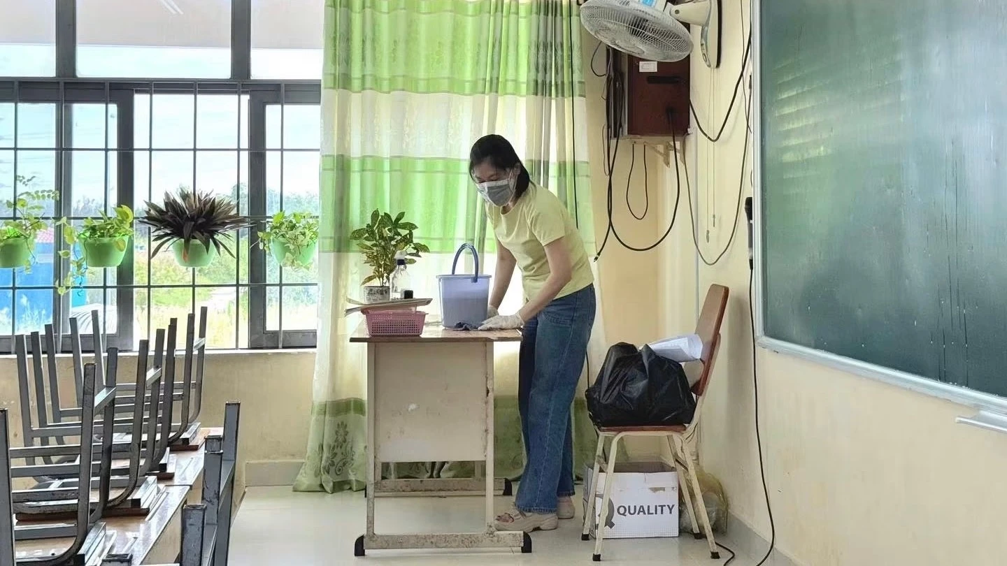 征女王中学清洁消毒工作