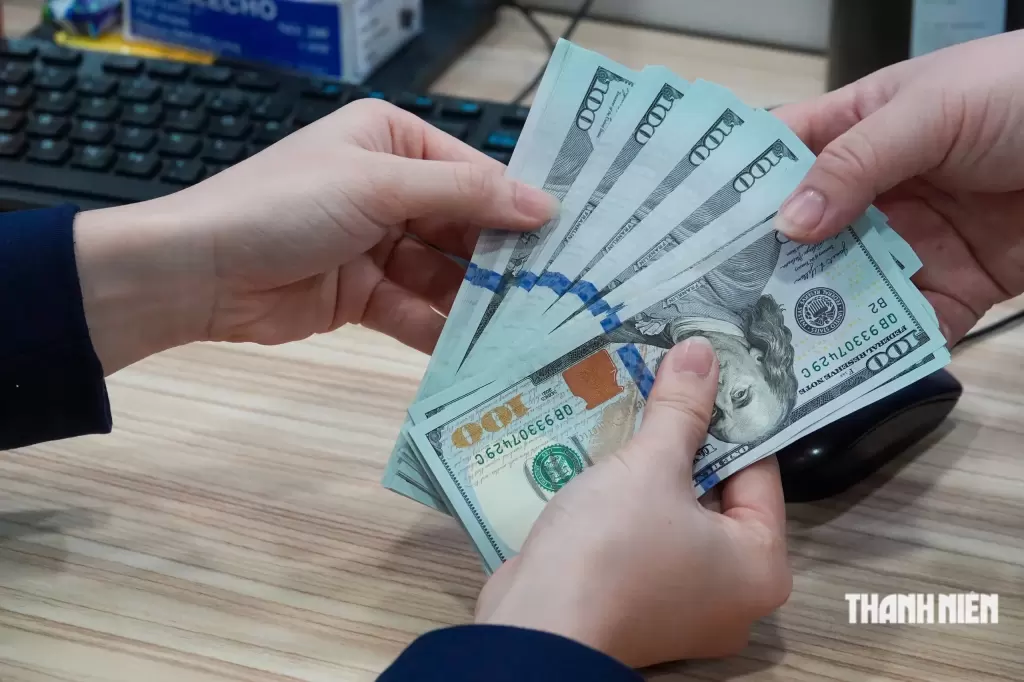 胡志明市第三季度侨汇回升至28.35亿美元,亚洲占近六成 · 报道配图