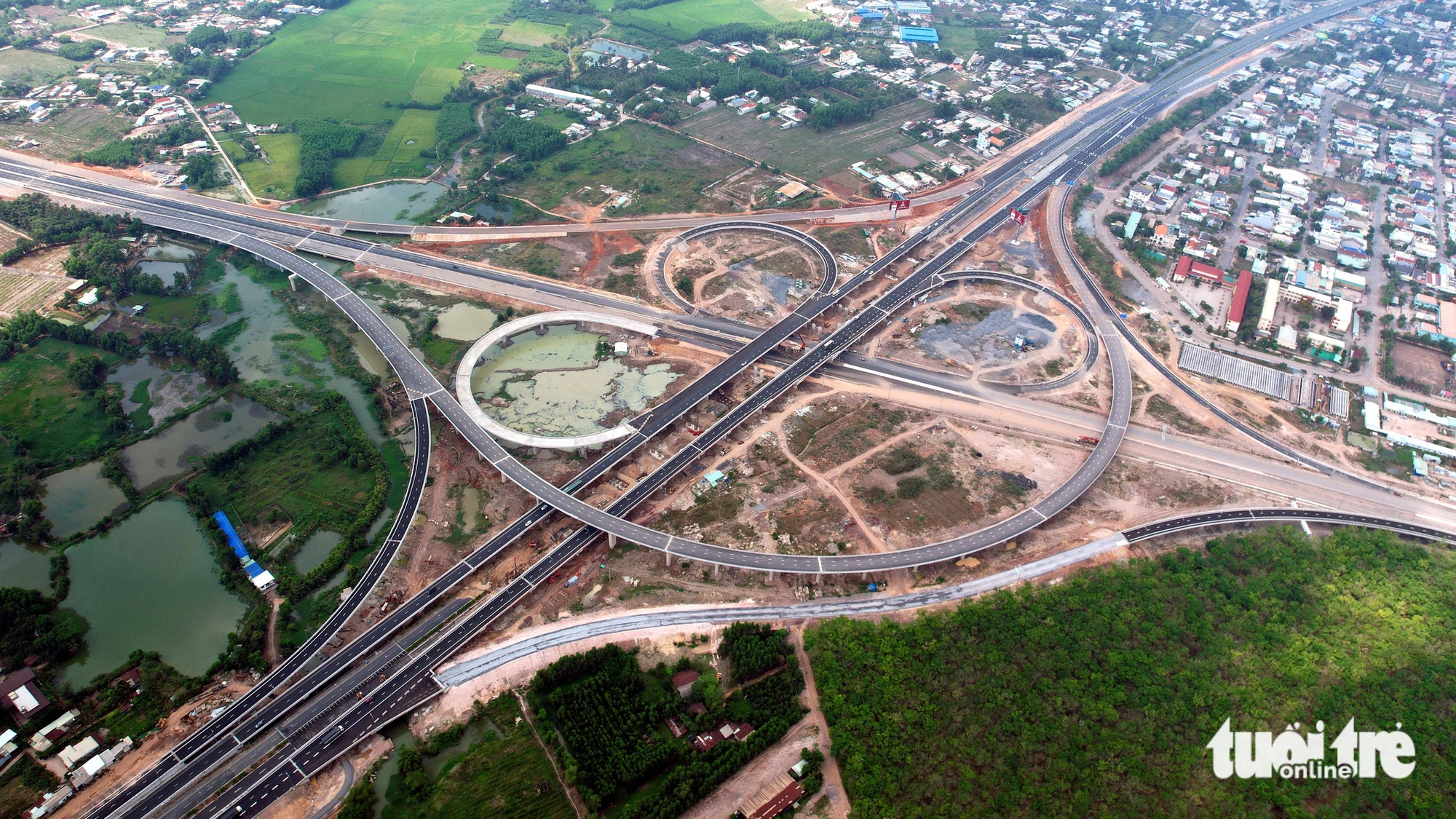 邊和-頭頓高速公路:確保安裝不停車收費ETC設備的技術條件