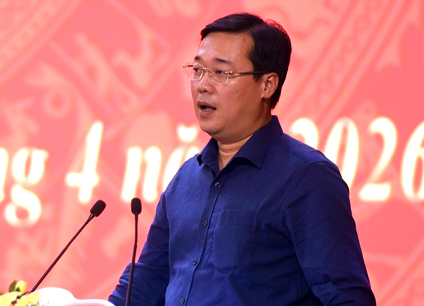 胡志明市召開內部事務、反腐敗、浪費、消極工作會議