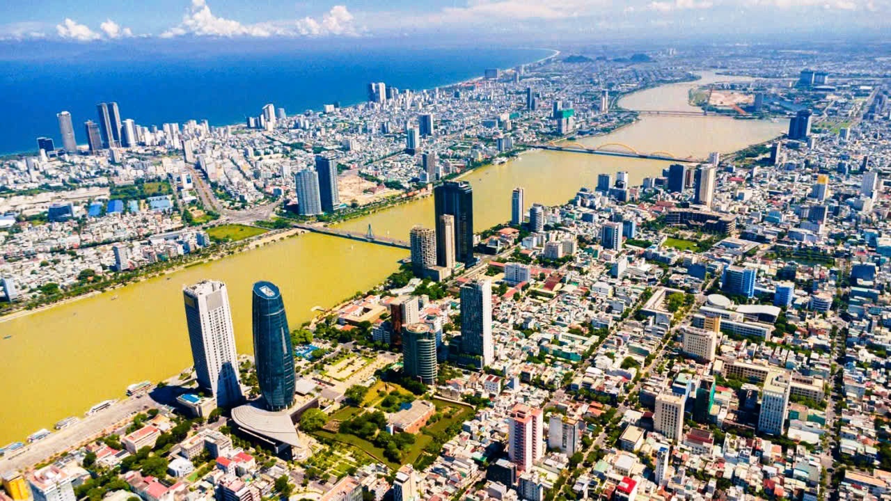 2025年岘港市全景：经济与旅游的突破之年