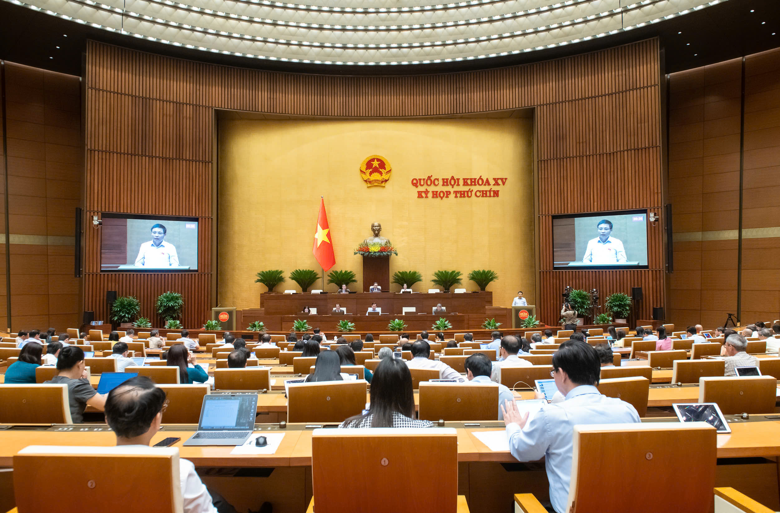 征求三位部长回答国会质询名单的意见