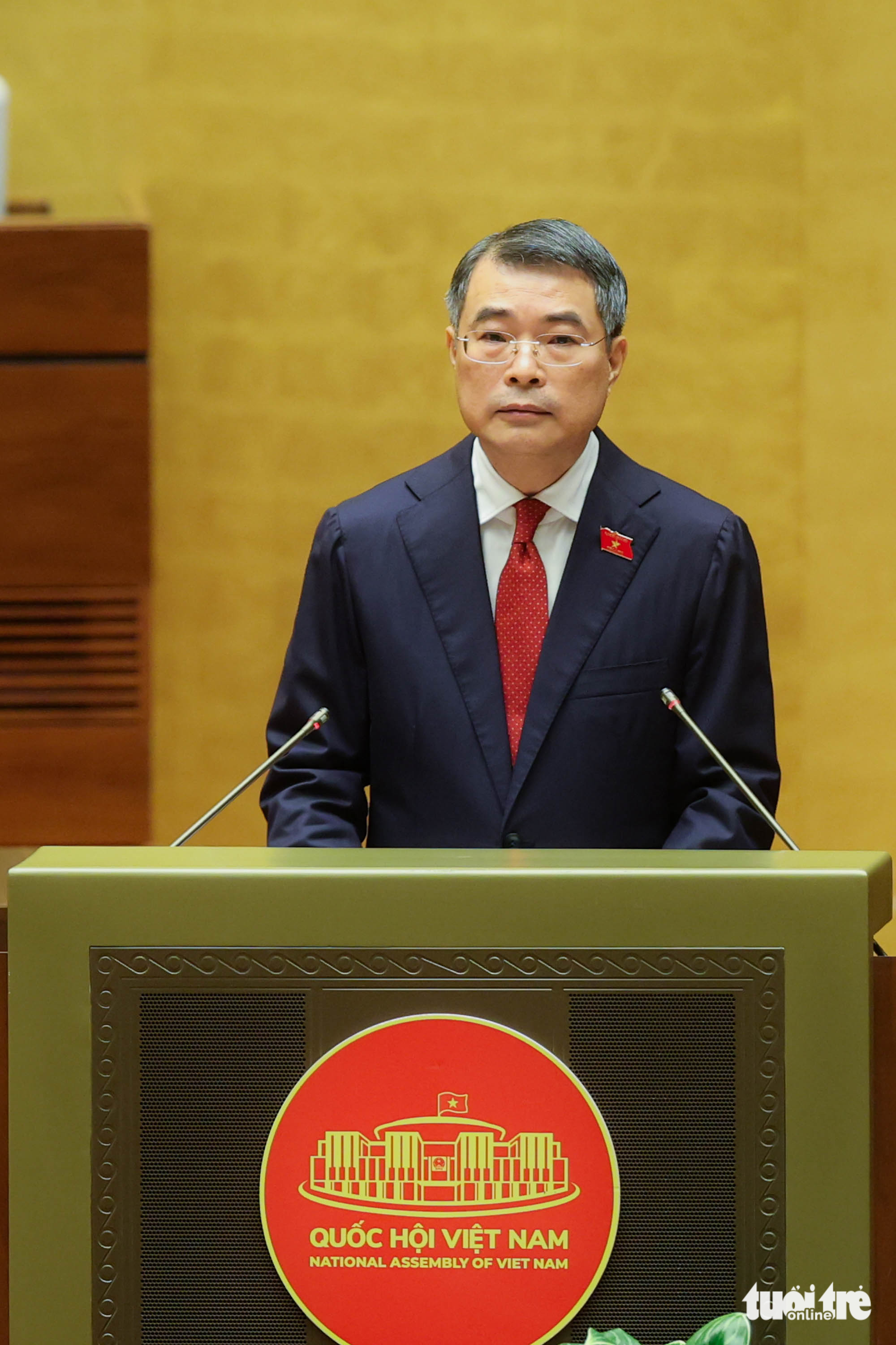 總理黎明興宣誓就職的時刻