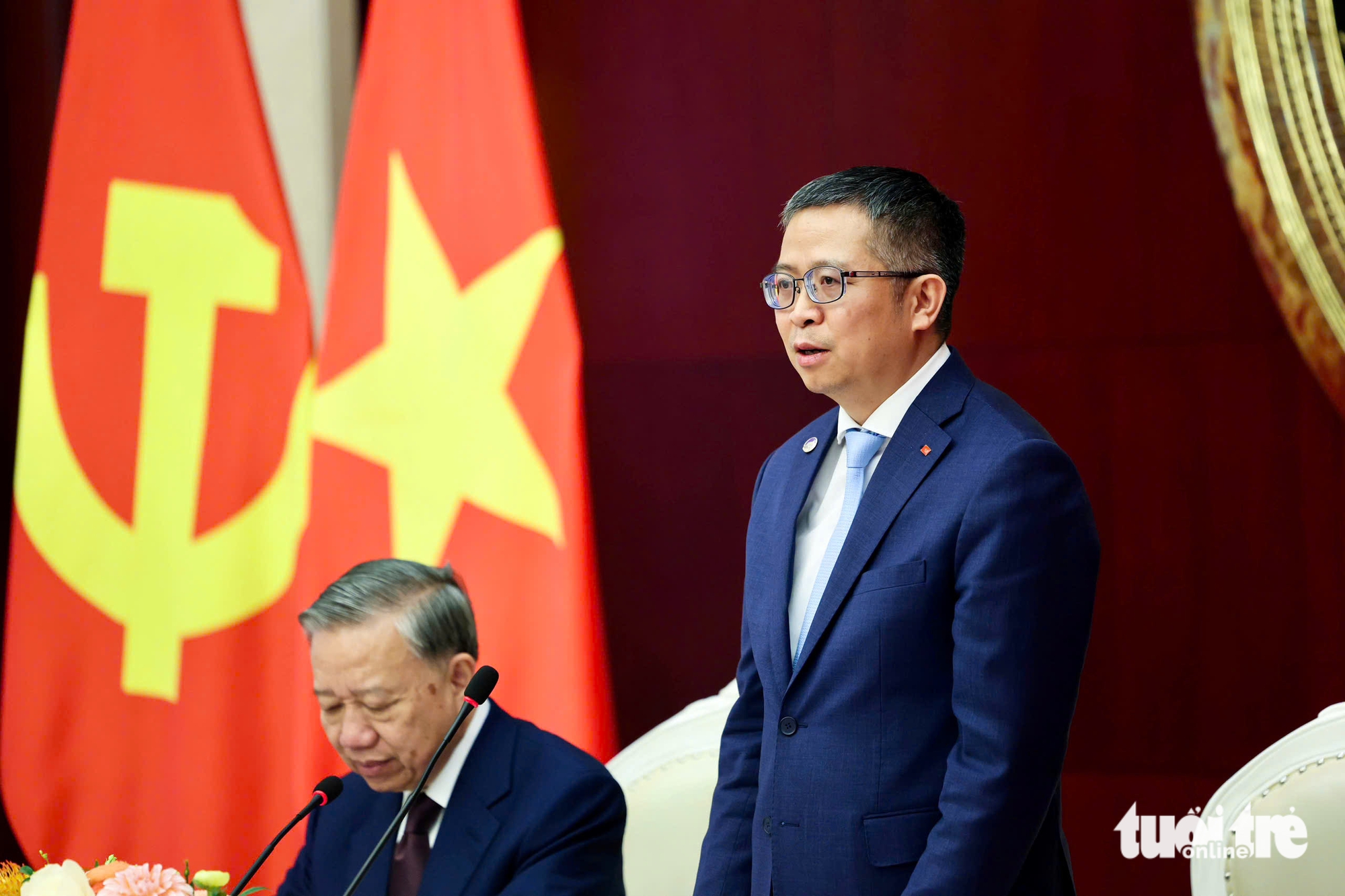 越南國家主席蘇林乘坐中國高鐵