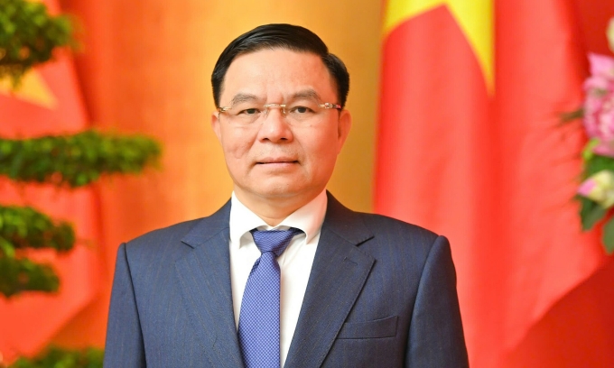 批准任命財政部長、工貿部長