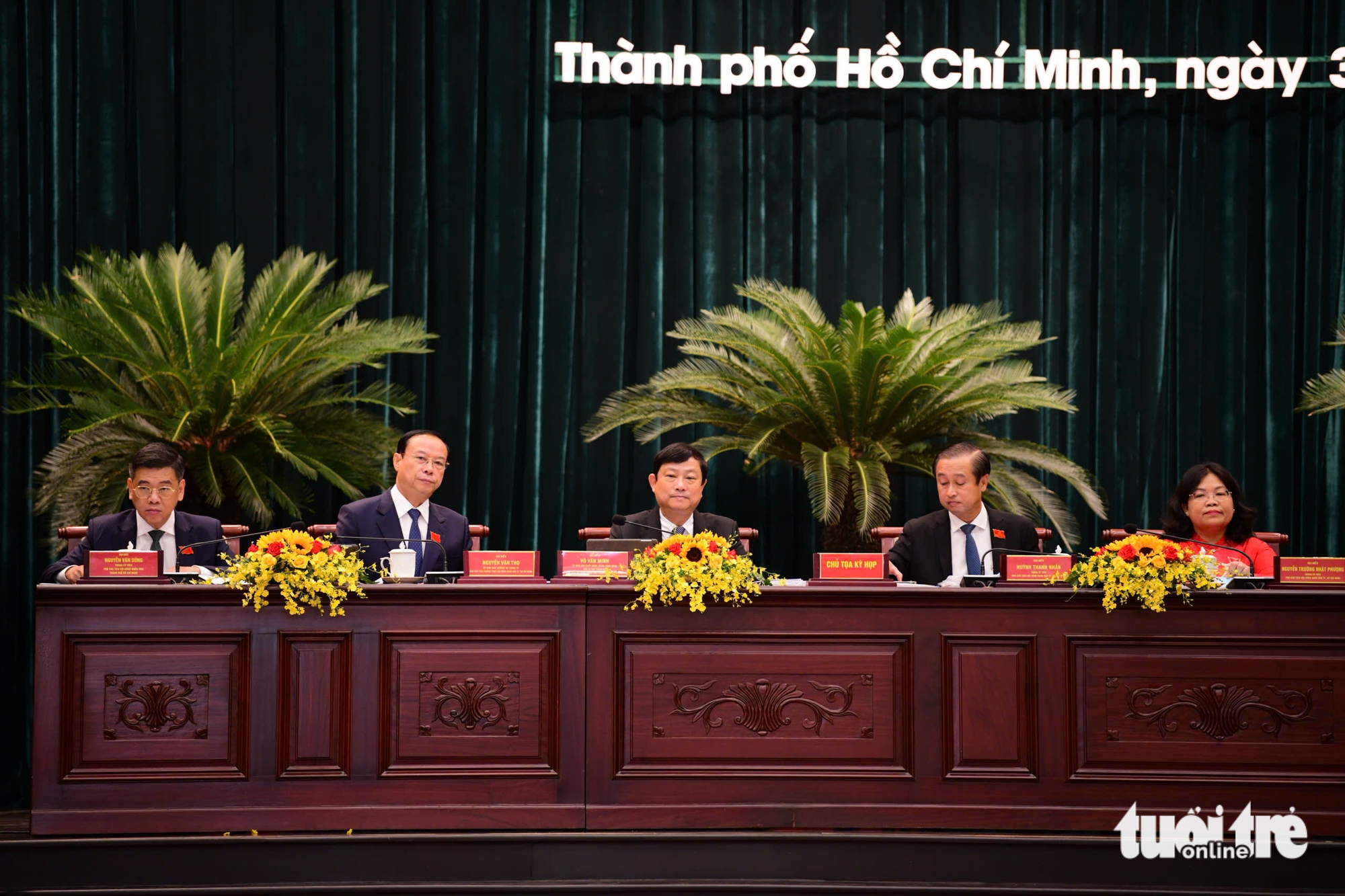 選舉胡志明市人民議會4位副主席和4位委員會主任,任期2026-2031