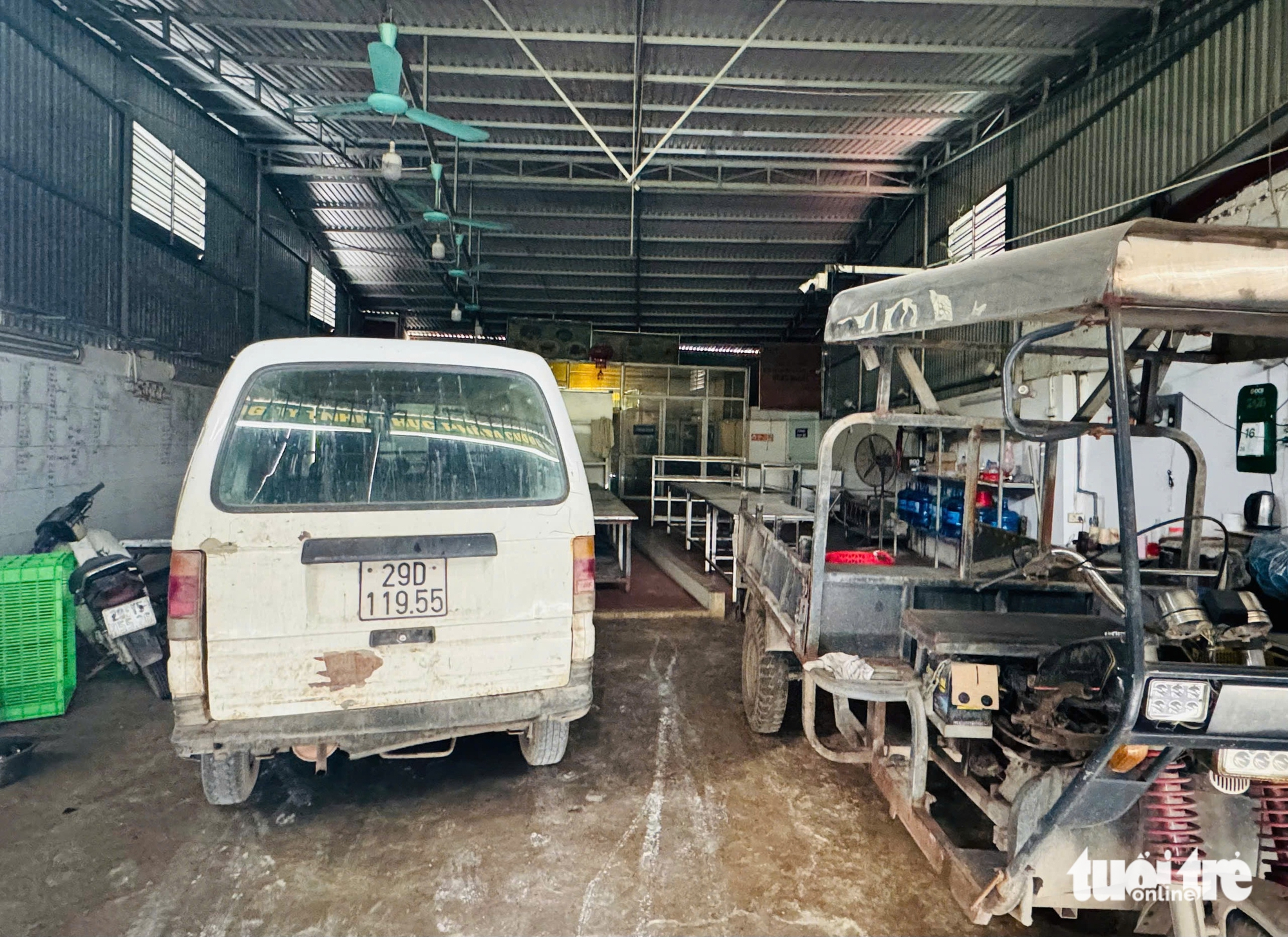 河內工業餐食公司:僅向兩所學校提供強發公司的豬肉