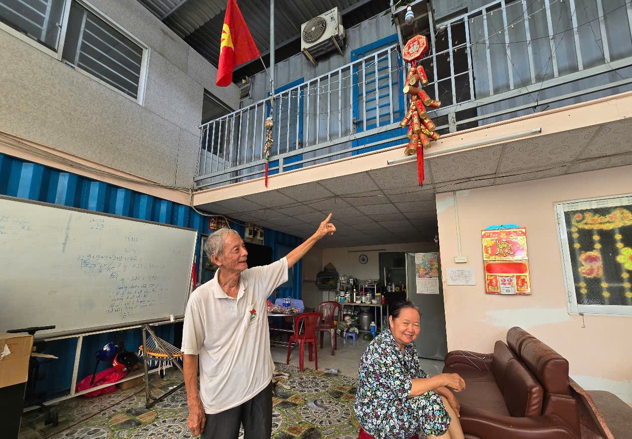 许多安置房无号码，临时搭建在安富-安庆的亿万都市