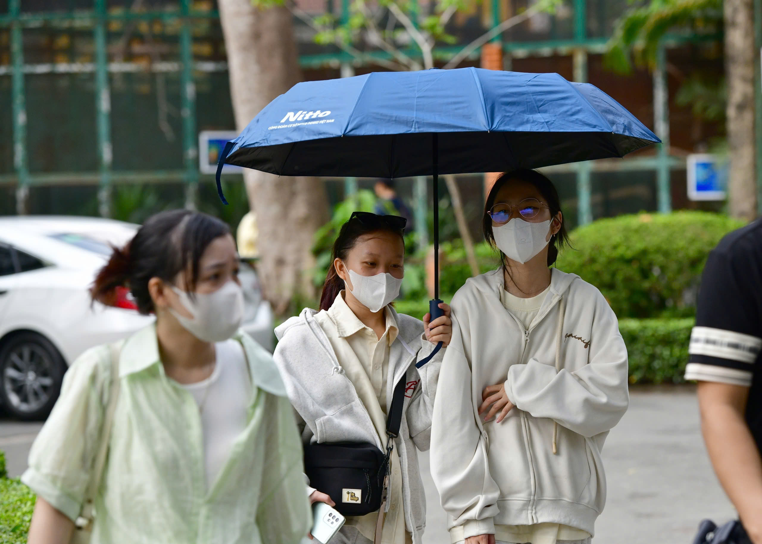 今日天氣4月21日:炎熱重返北部,南部白天晴朗下午部分地區有雷陣雨