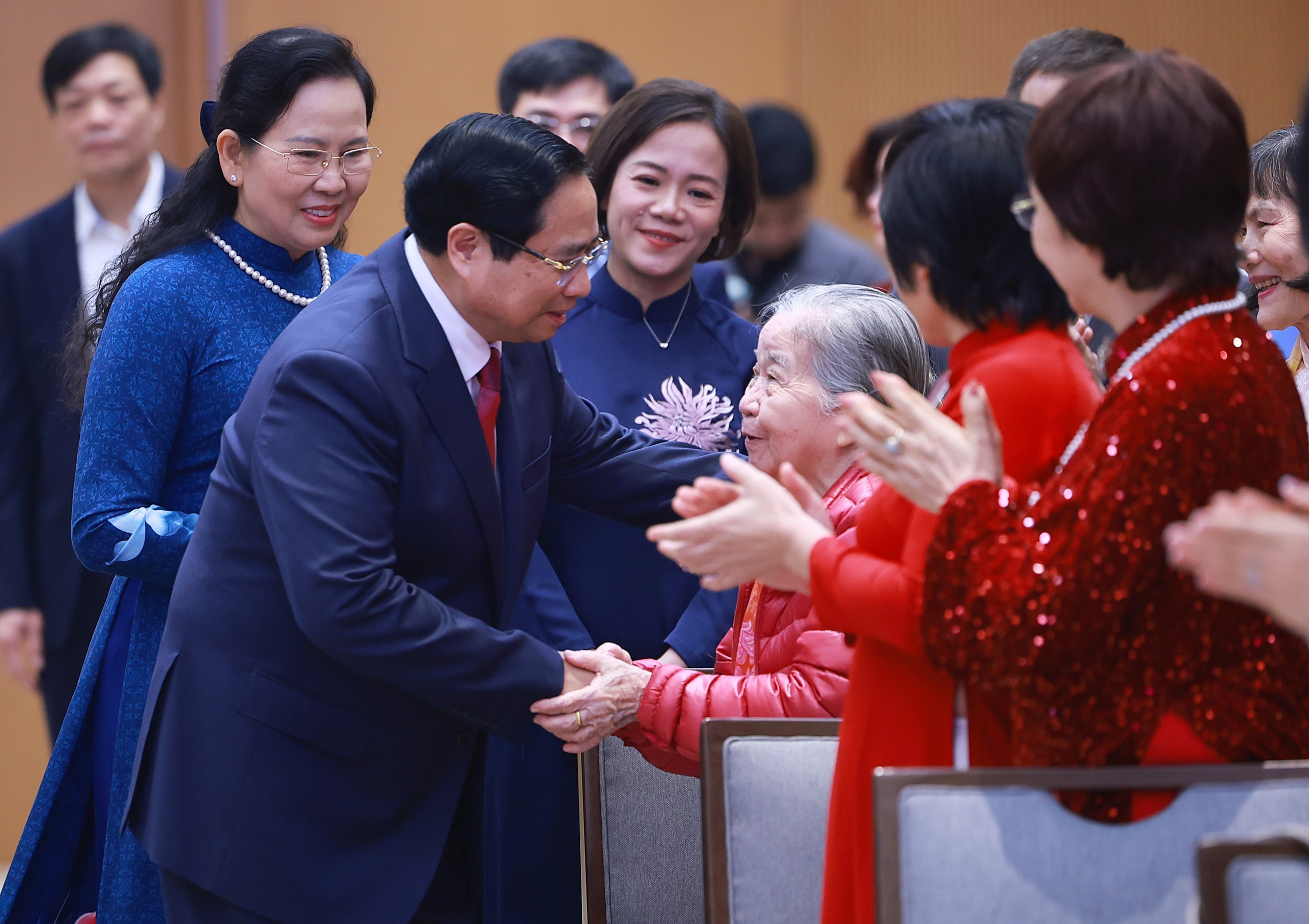 有21名女性中央委員,多名女性為軍隊、公安將級軍官