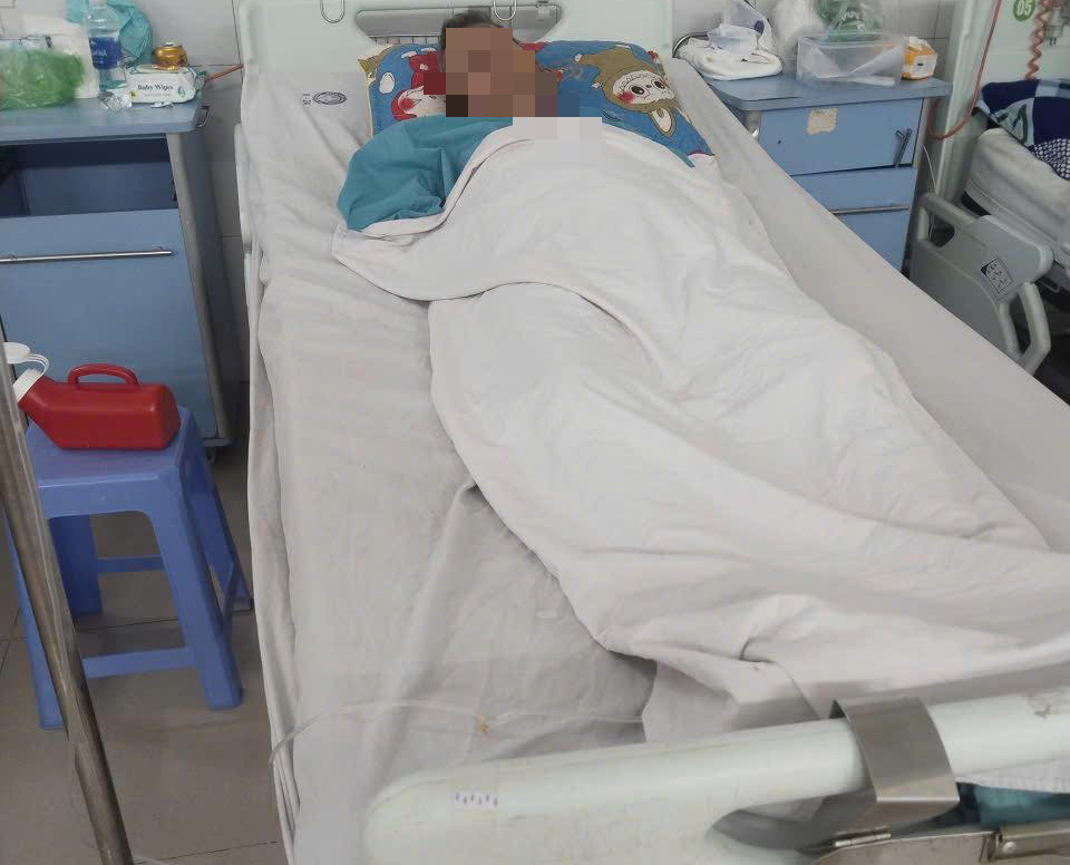 断臂老人夹住眼镜蛇获超3亿越南盾,家属请求停止接受援助
