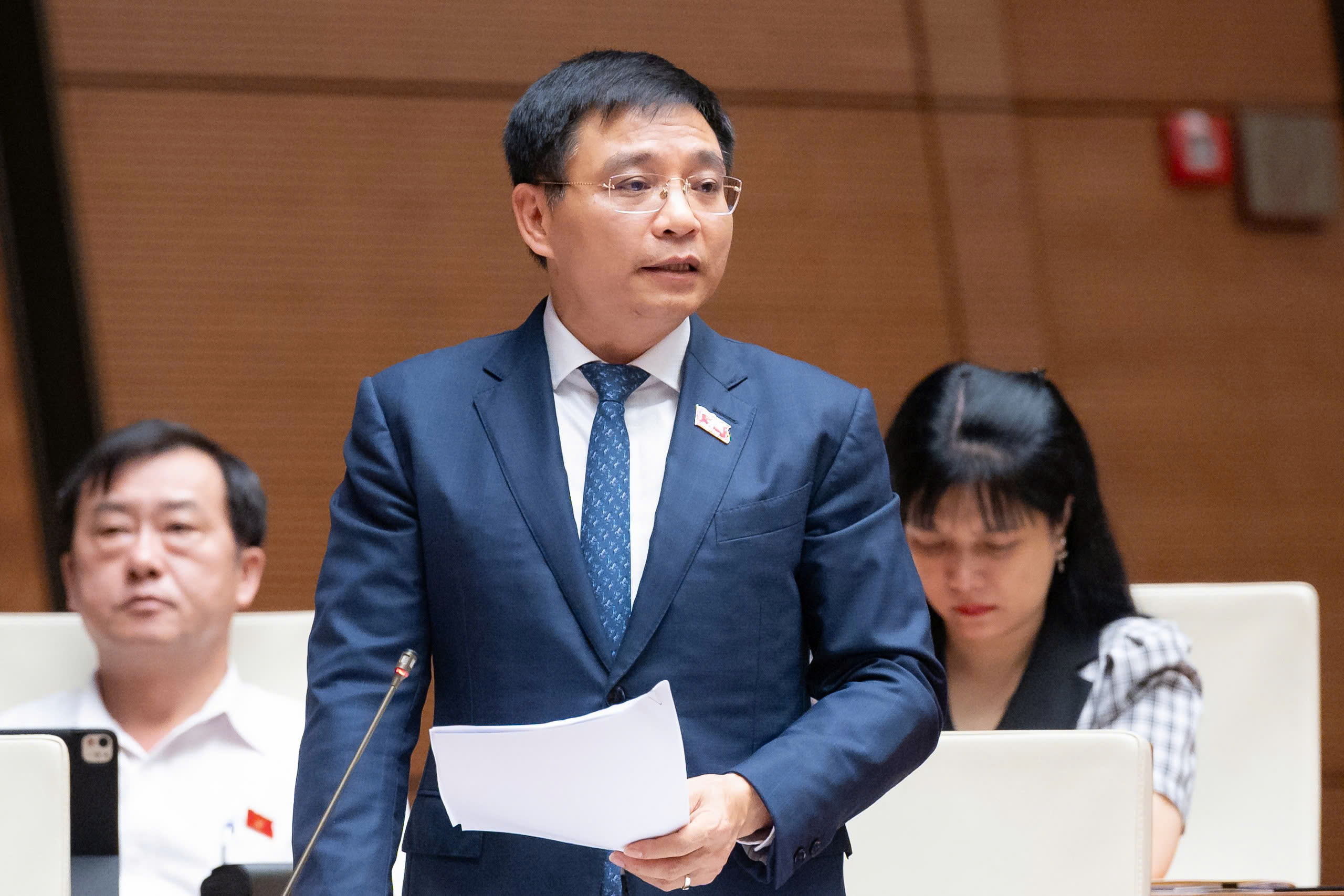 副總理阮文勝:政府將嚴厲打擊不潔食品
