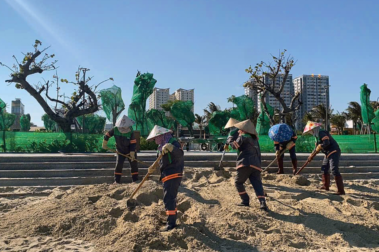 基本控制頭頓市萬億公園沙塵飛揚堆積情況