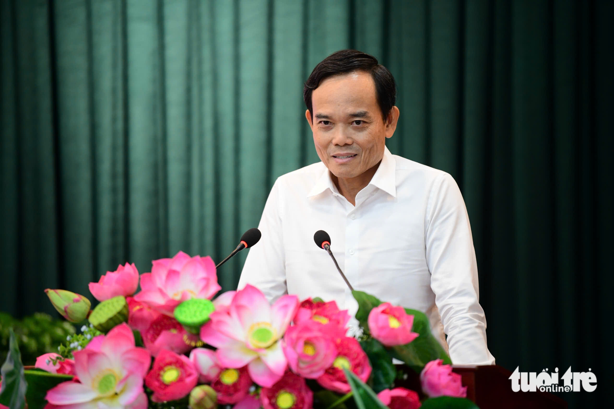 胡志明市市委書記陳留光：我相信今後辦理紅皮書時，民眾無需前往坊級單位