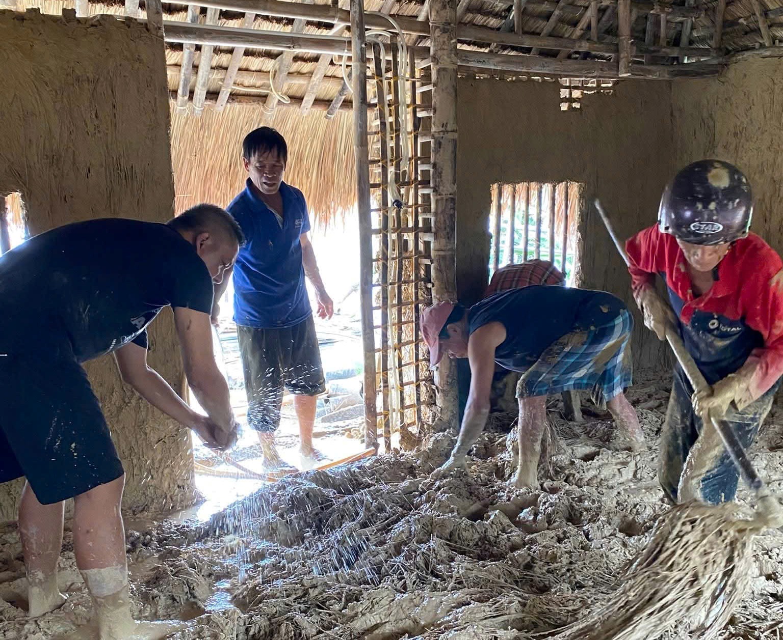 草屋土牆在戈科村,喚起往昔記憶