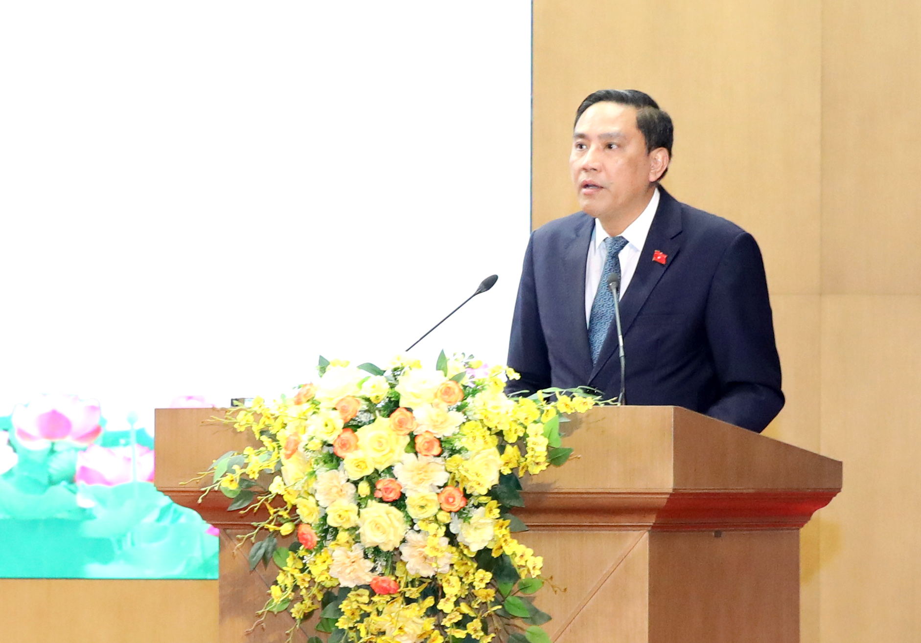黃江當選老街省人民議會主席,阮俊英再次當選老街省人民委員會主席