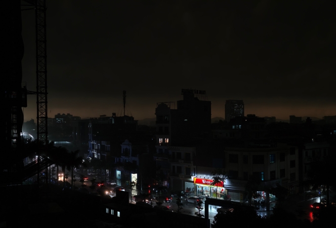 雷暴雲籠罩越南北部