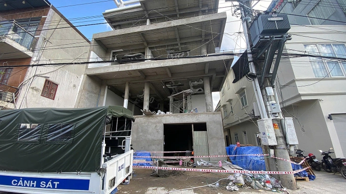 建筑工人被混凝土车砸中头部死亡