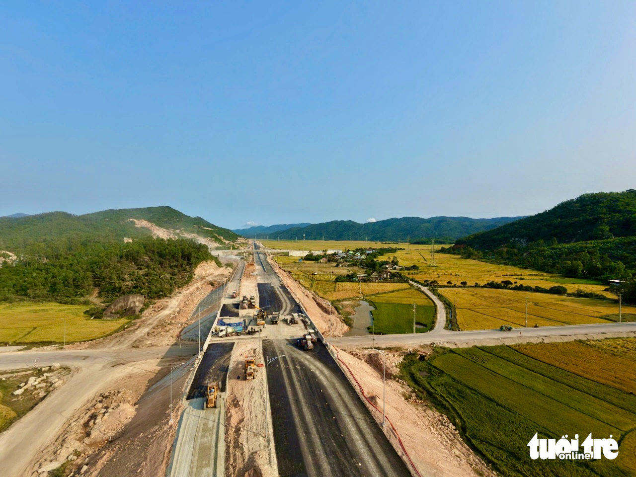 通過多樂省東部的高速公路項目投資方承諾本月底通車