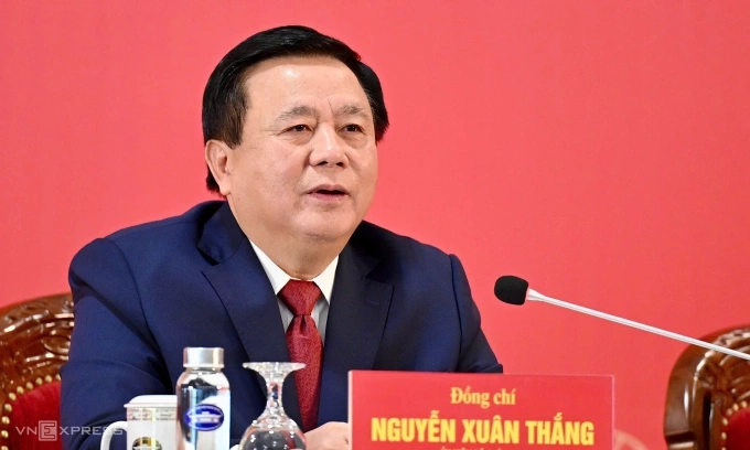 阮春勝擔任中央理論委員會新任期主席