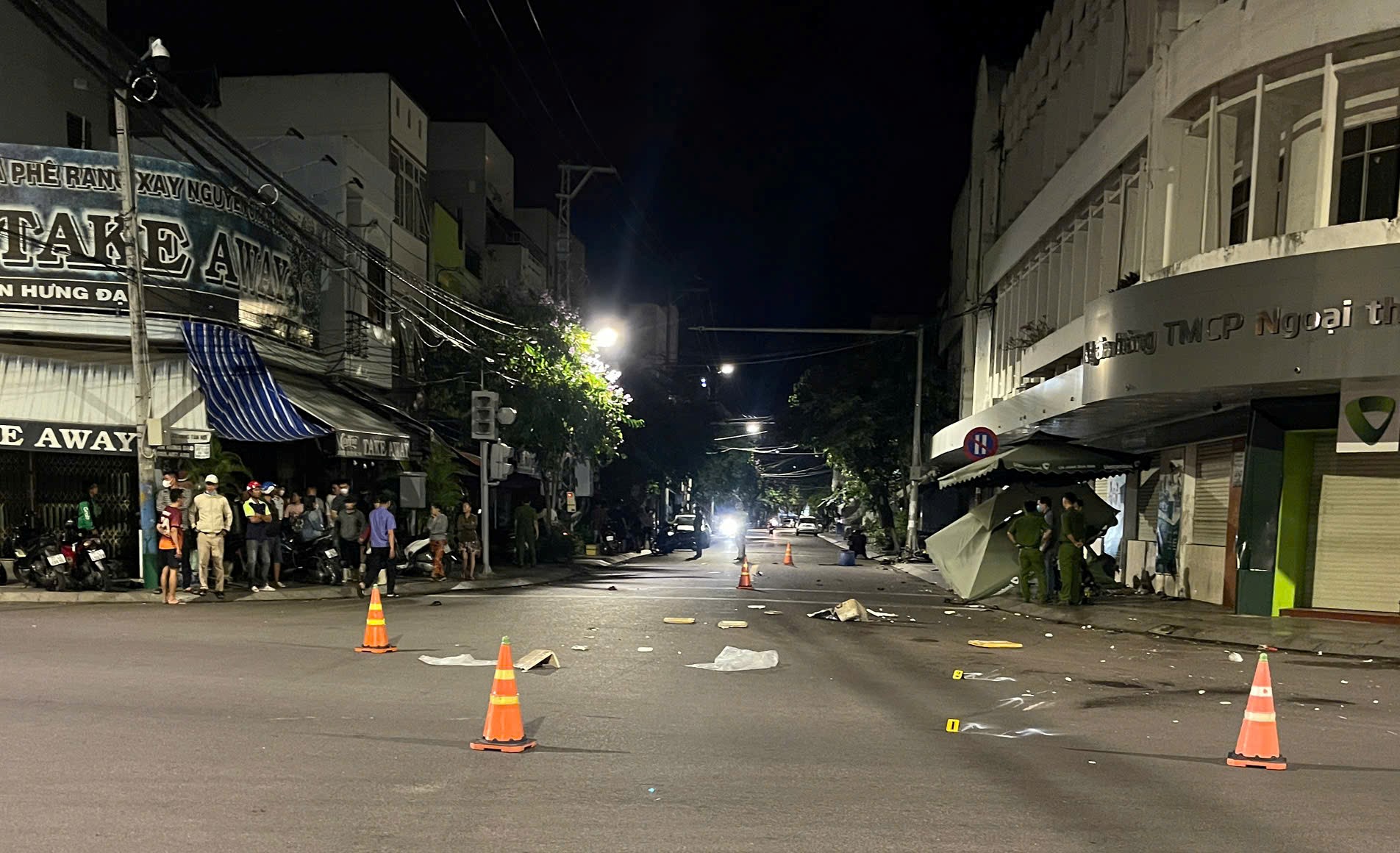 凌晨在归仁两摩托车相撞，两人当场死亡