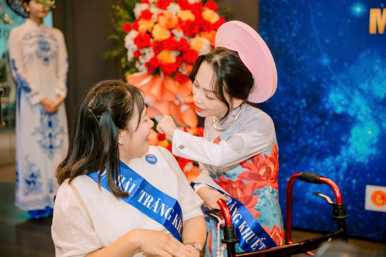 “六足天使”和選美夢想:觸碰夢想
