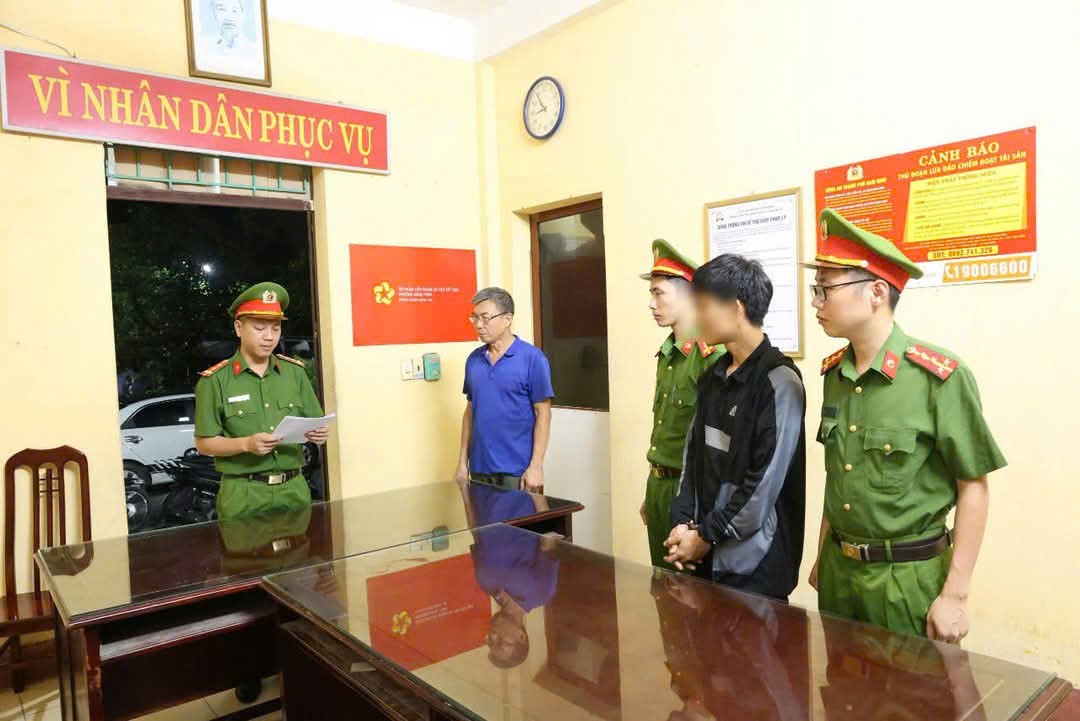 刑事拘留连续殴打南定综合医院护理人员的年轻男子