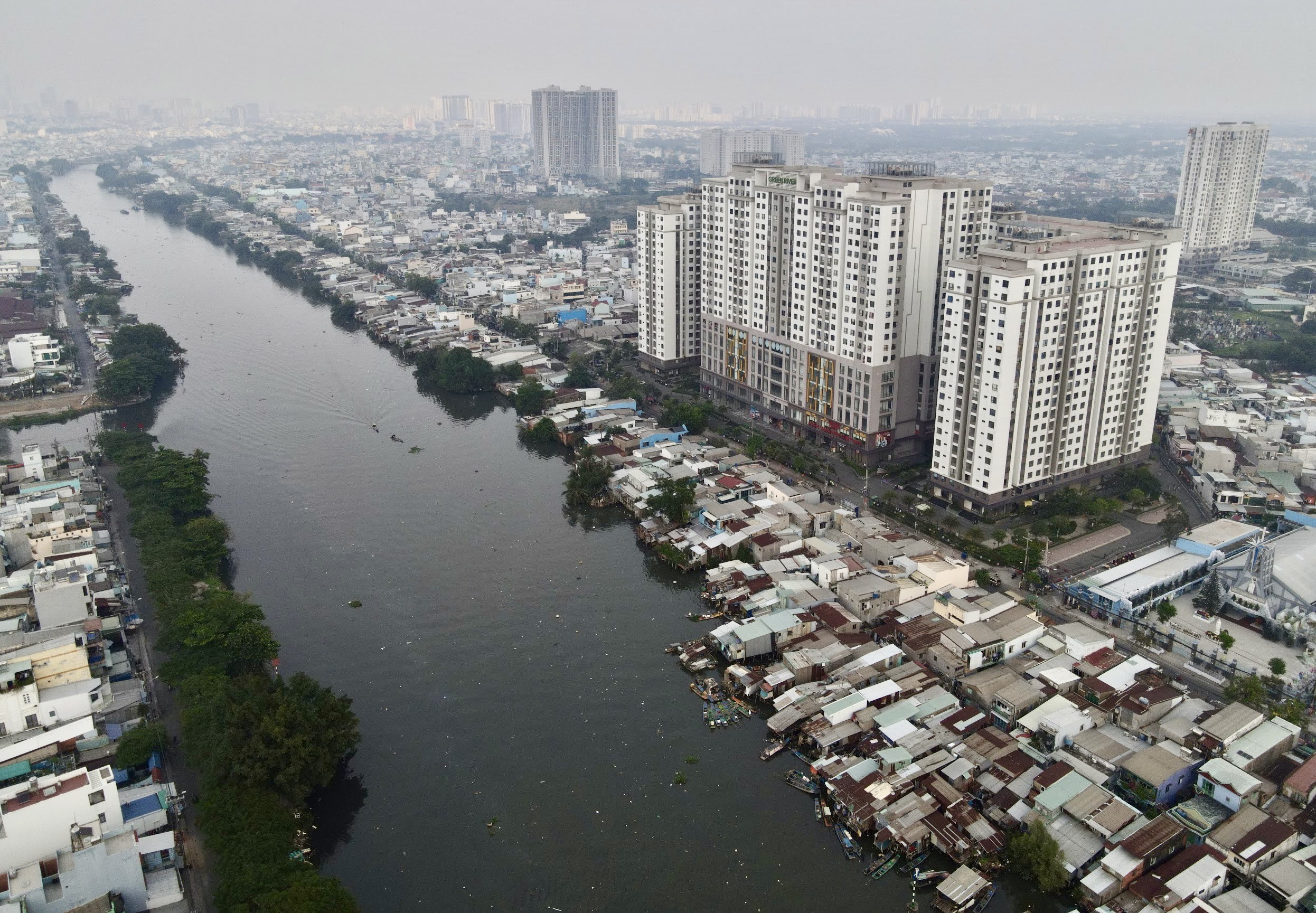 胡志明市要求審查重點項目中已分配但未使用的安置住房土地基金