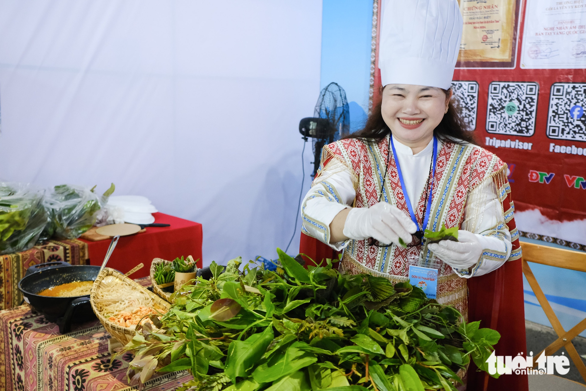 嘉萊美食節無數美味佳餚,遊客興奮品嚐