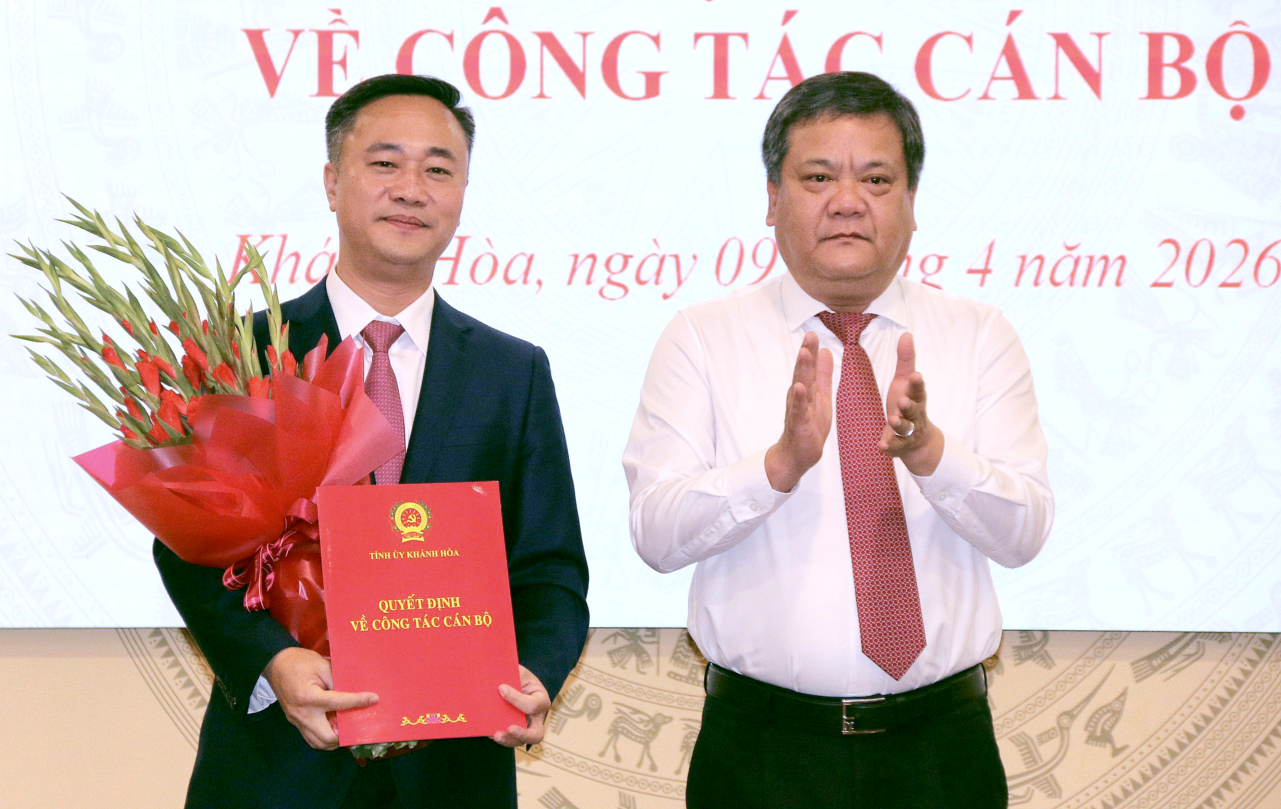 批准慶和省人民委員會主席、副主席2026-2031任期選舉結果