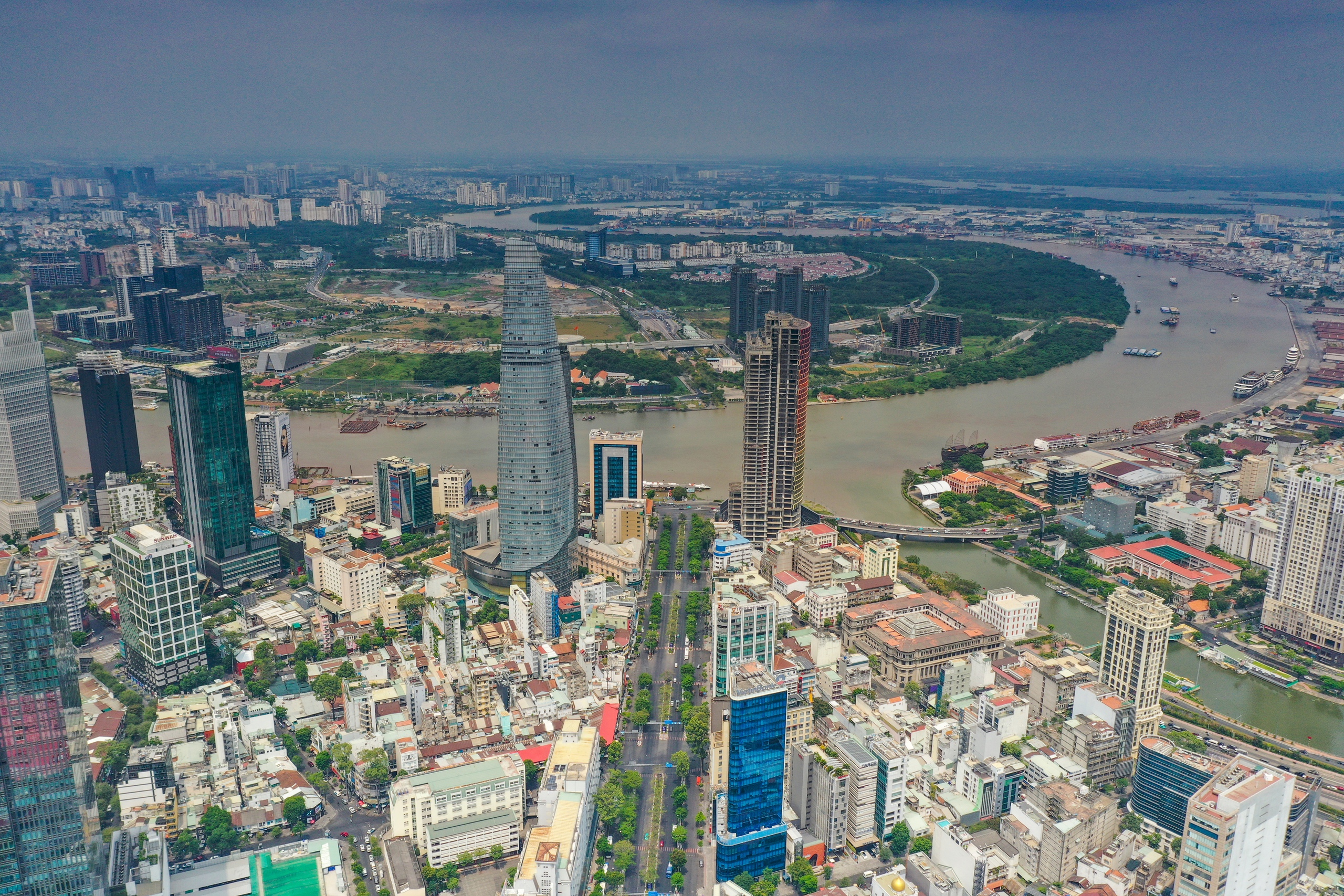 胡志明市行政中心全景及重點工程於4月29日上午開工