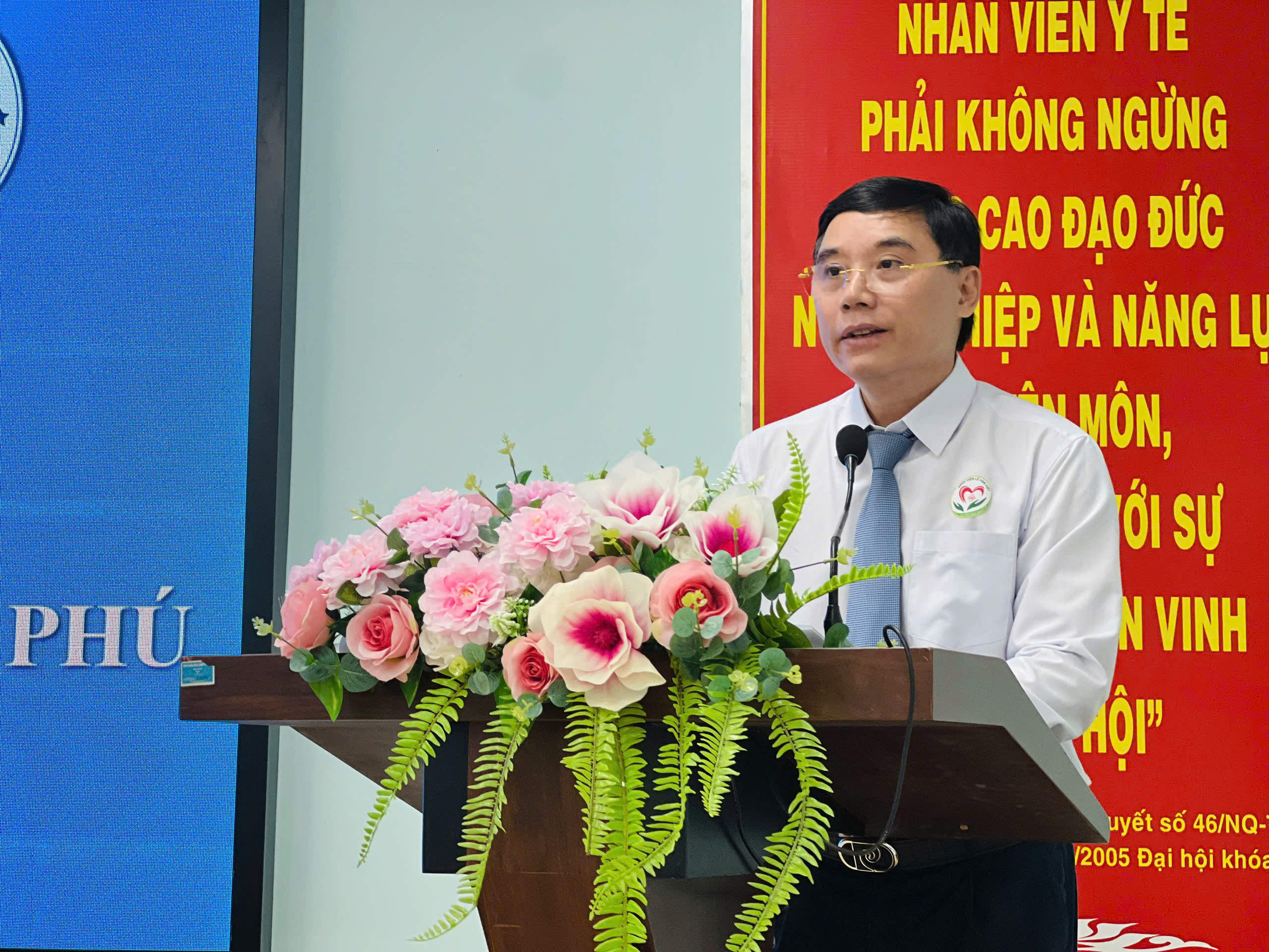 胡志明市衛生站醫生前往醫院學習,提升專業技能與能力