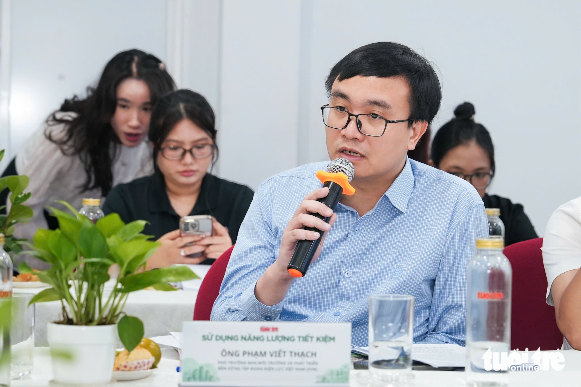在炎熱如火的夏季,什麼是有效的節電解決方案?