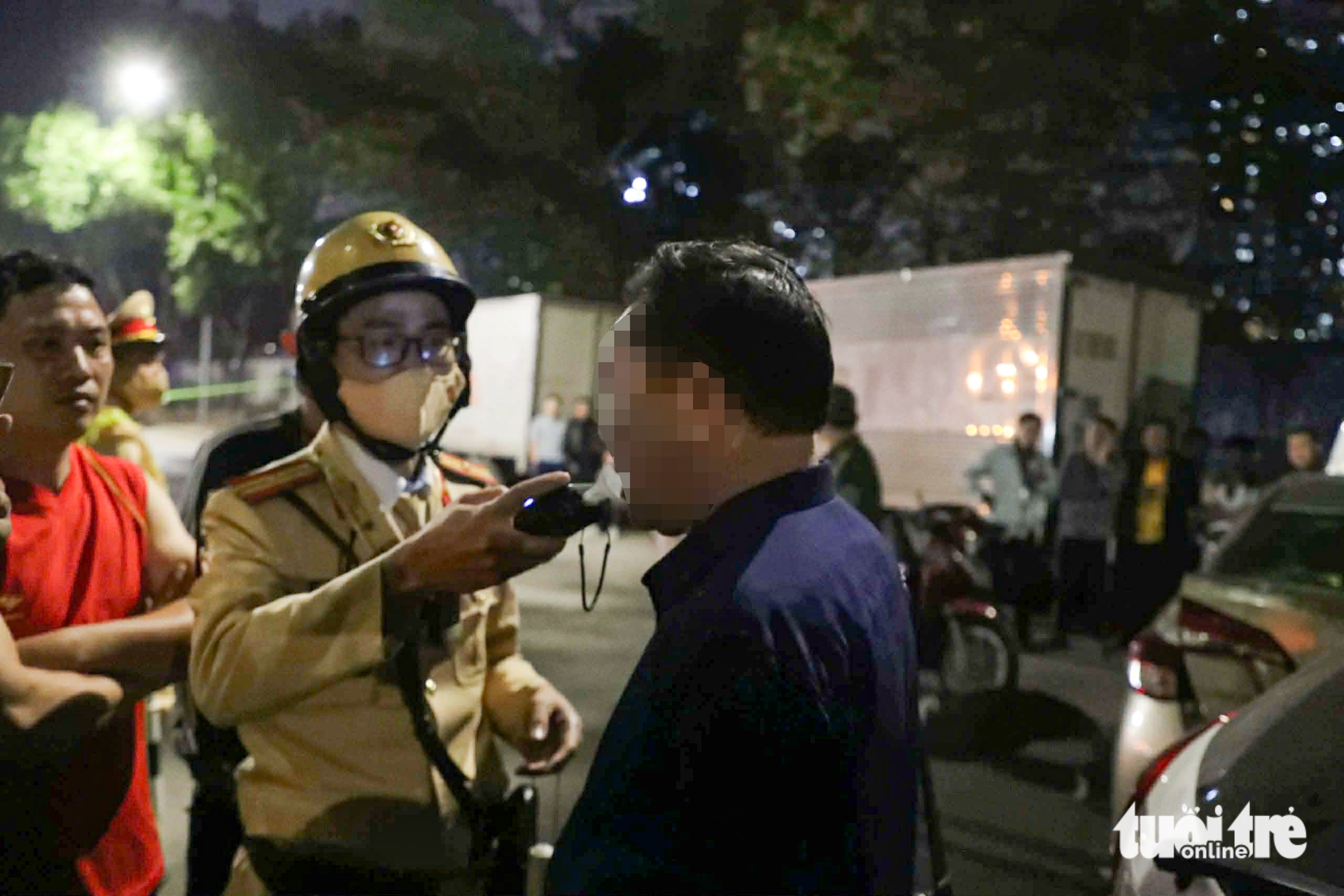 河內發生10車連環相撞事故:一名受害者死亡,司機酒精濃度超標