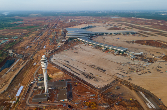 總理要求加快連接胡志明市與龍城機場的地鐵項目